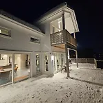 Βίλα Kaldfjord Sea House *