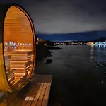 Kaldfjord Sea House Villa *