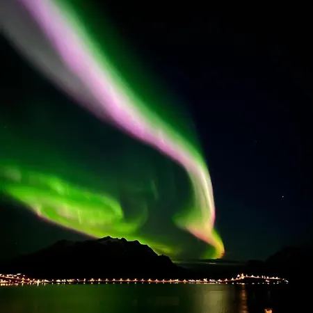 Kaldfjord Sea House Villaer *