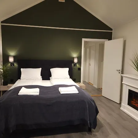 Kaldfjord Sea House Villa Tromso