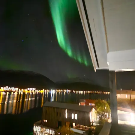 Kaldfjord Sea House