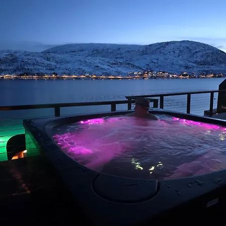 Villaer Kaldfjord Sea House