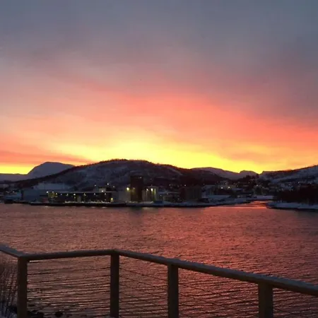 Βίλα Kaldfjord Sea House *